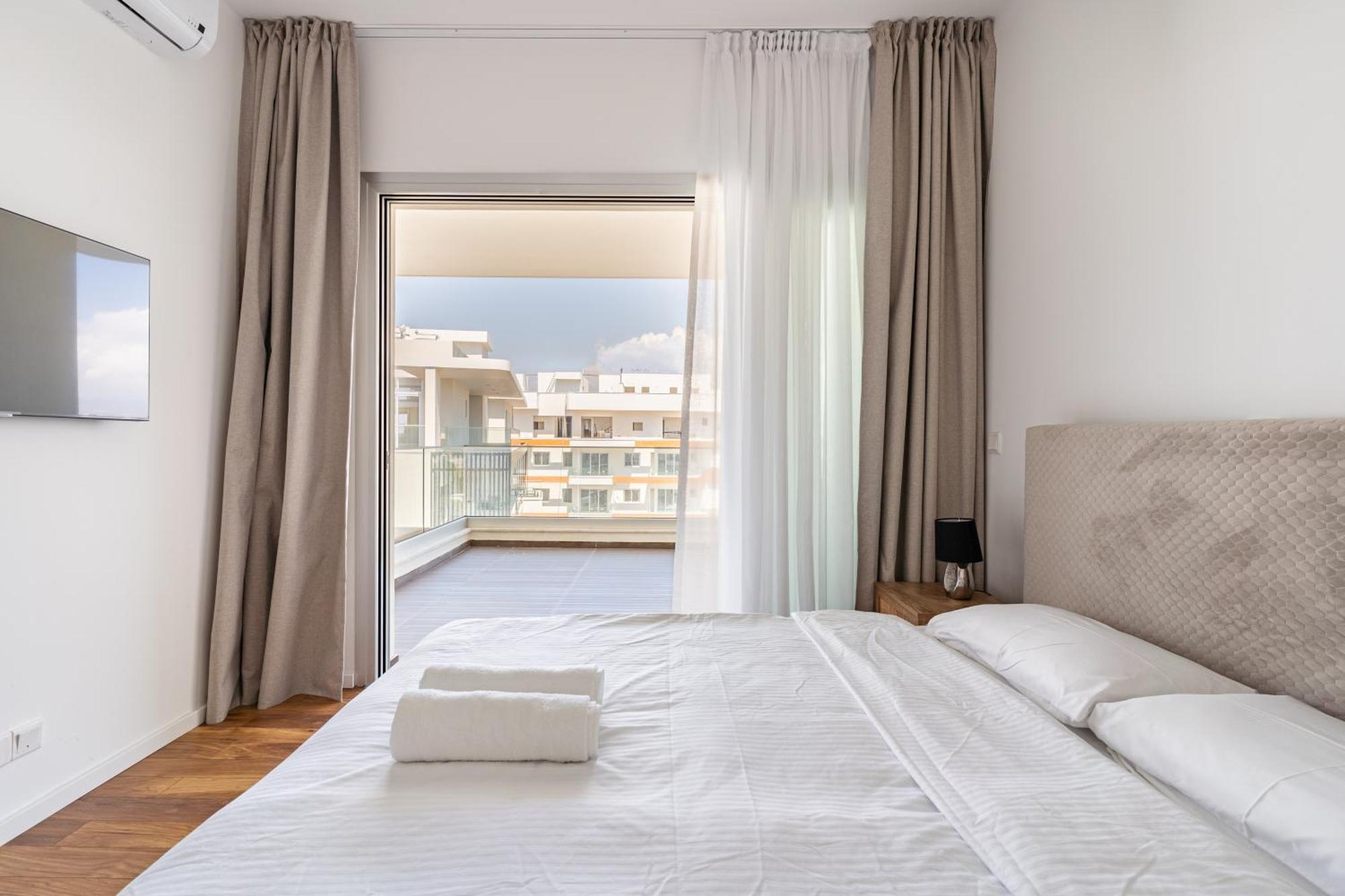 Yamas Urban Living Zakaki Pool Penthouses & Apartments Limassol Exterior photo