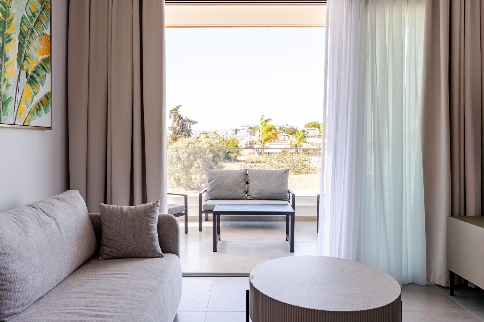Yamas Urban Living Zakaki Pool Penthouses & Apartments Limassol Exterior photo