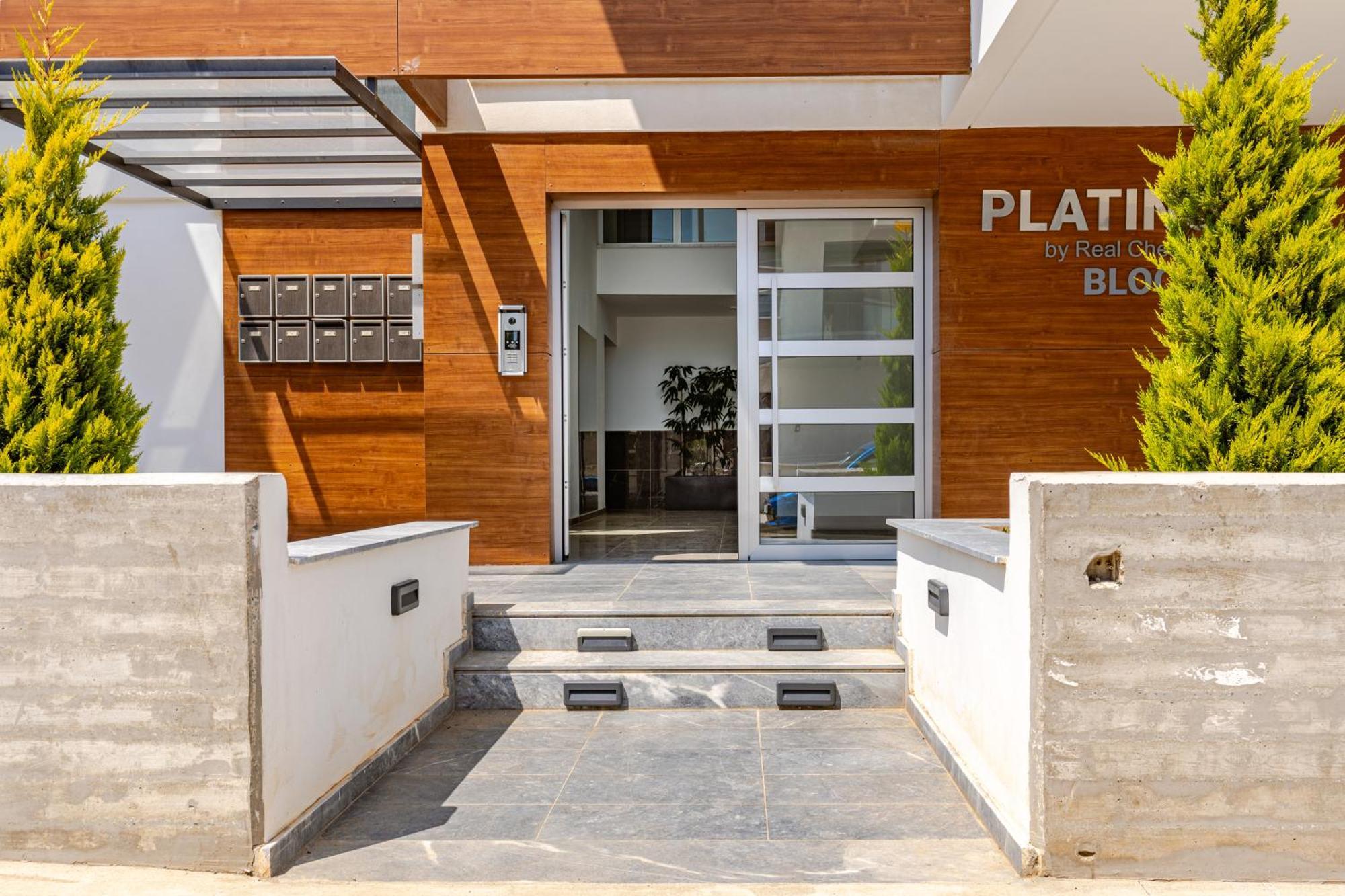 Yamas Urban Living Zakaki Pool Penthouses & Apartments Limassol Exterior photo